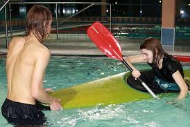 Kentertraining in der Schwimmhalle